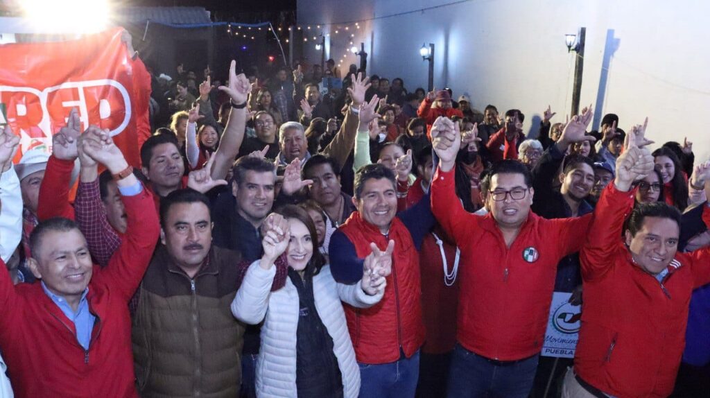 Eduardo Rivera se reunió con priistas de Atlixco