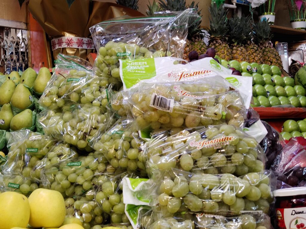 Tradición de los 12 deseos, esperanza para los vendedores de uvas