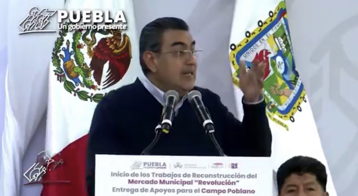 Invierte gobierno de Puebla 103 mdp para reconstruir mercado en Zacatlán: Sergio Salomón  