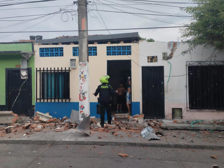 Sismo de magnitud 5.6 sacude el centro de Colombia; graban daños en edificios