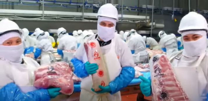 Granjas Carroll, 17 años de donaciones de carne “Altosano” al DIF-Puebla