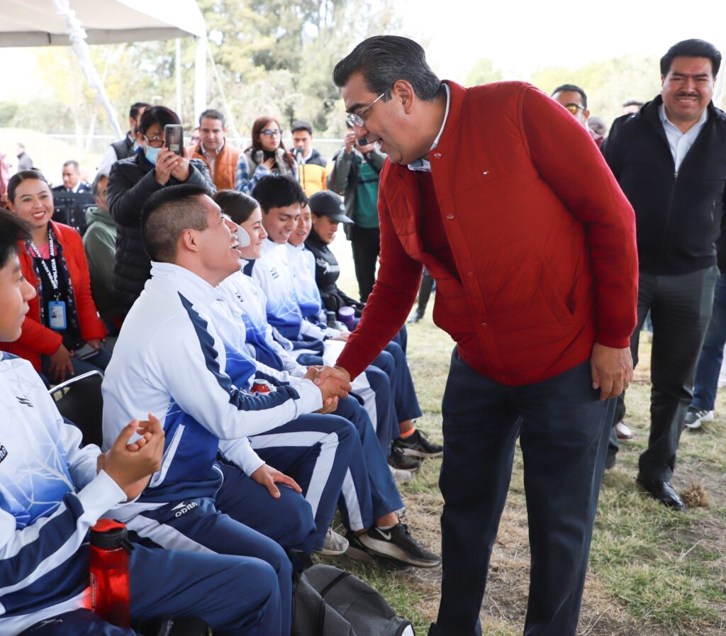 Sergio Salomón entregó rehabilitación del Parque Ecológico