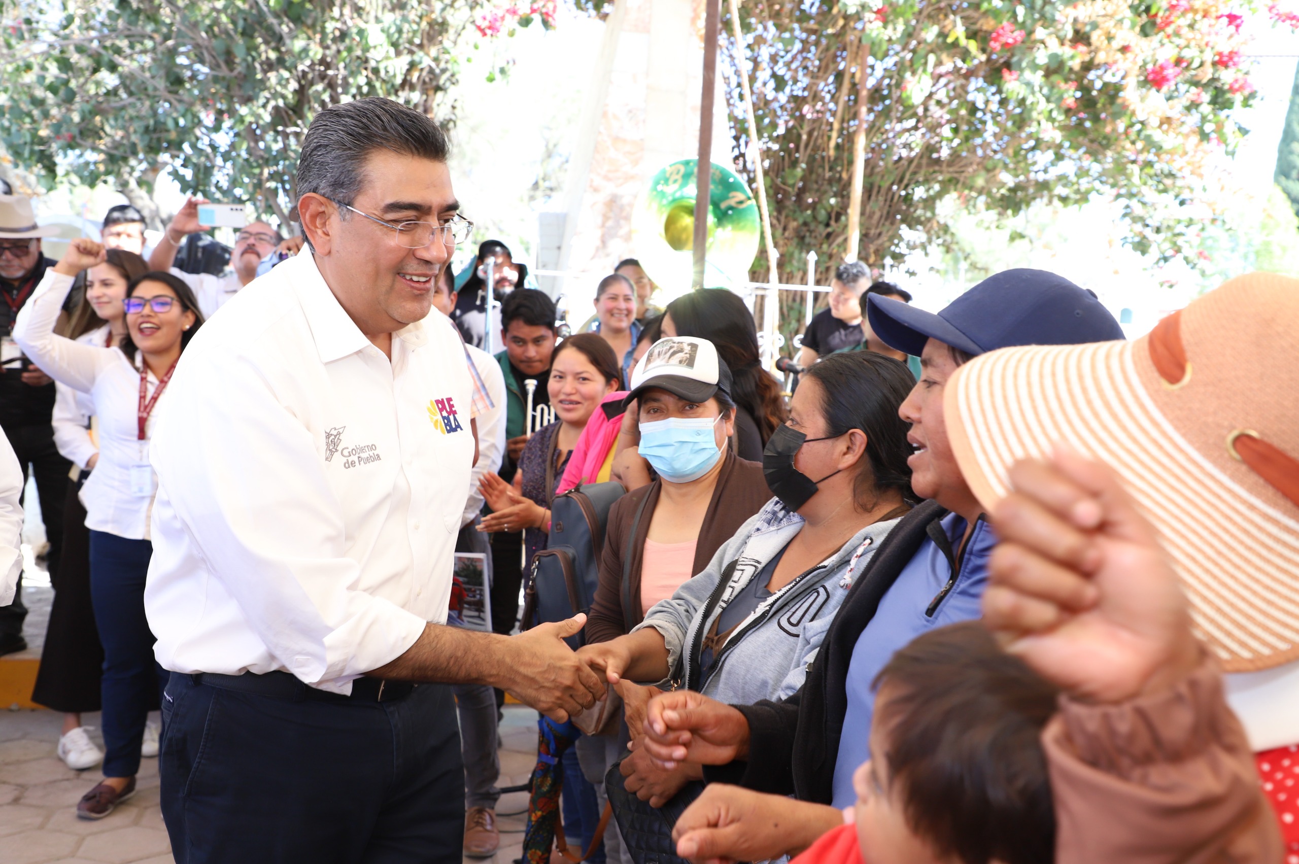 En Tlacotepec de Juárez, Sergio Salomón confirma inversiones para municipios