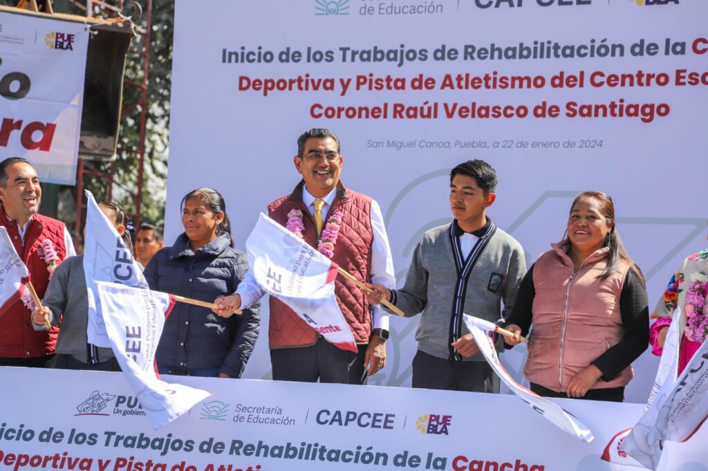 Sergio Salomón reiteró a la educación como eje de su administración