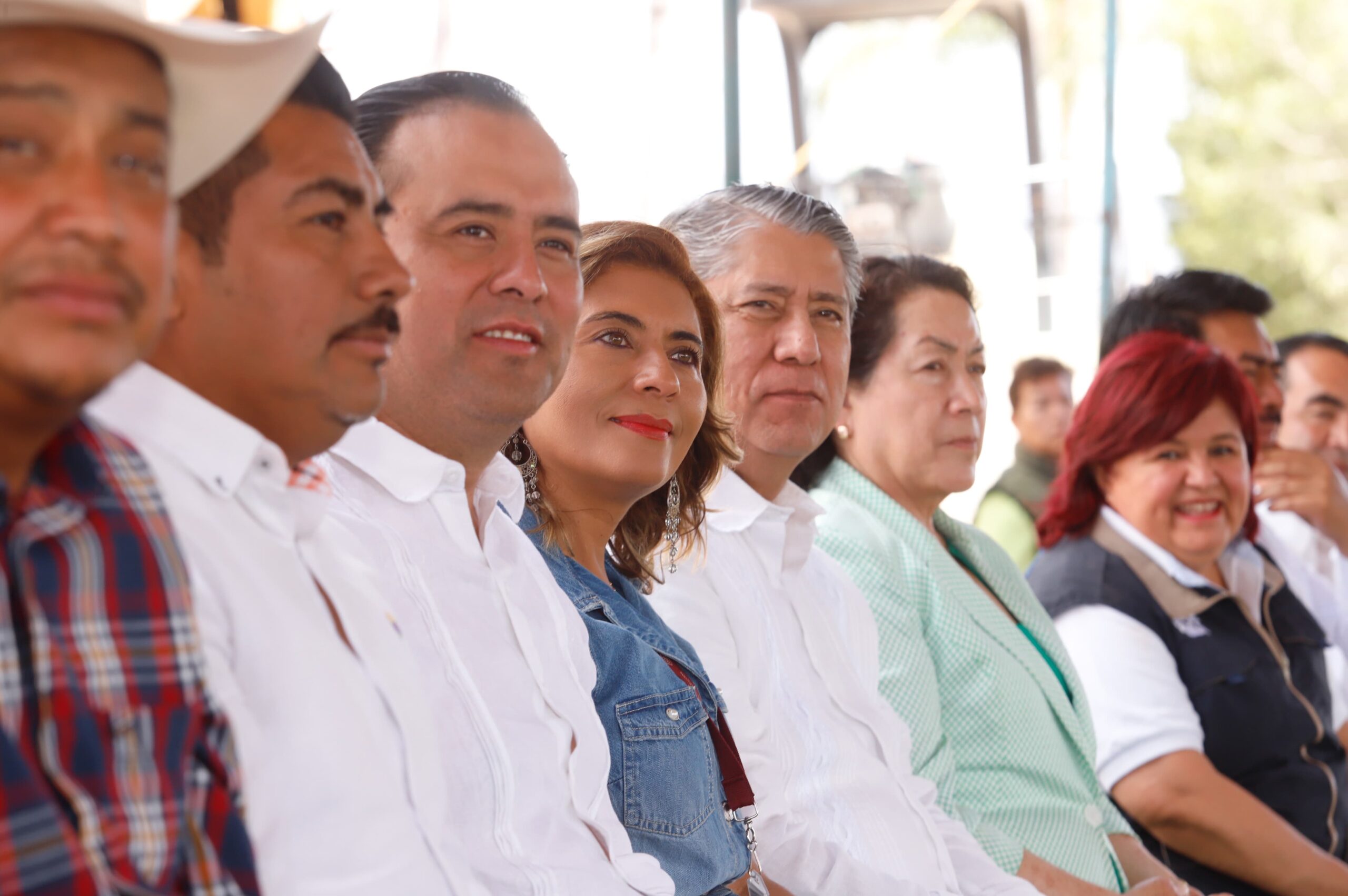 Eduardo Castillo acompaña a gira de trabajo al gobernador Sergio Salomón en la Mixteca Poblana