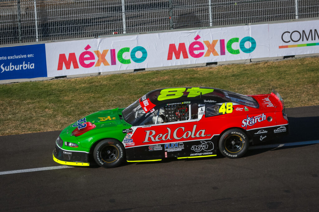 Salvador de Alba Jr. y el AGA Racing Team, a Los Ángeles por la “King Taco: La Batalla en el Coliseo”