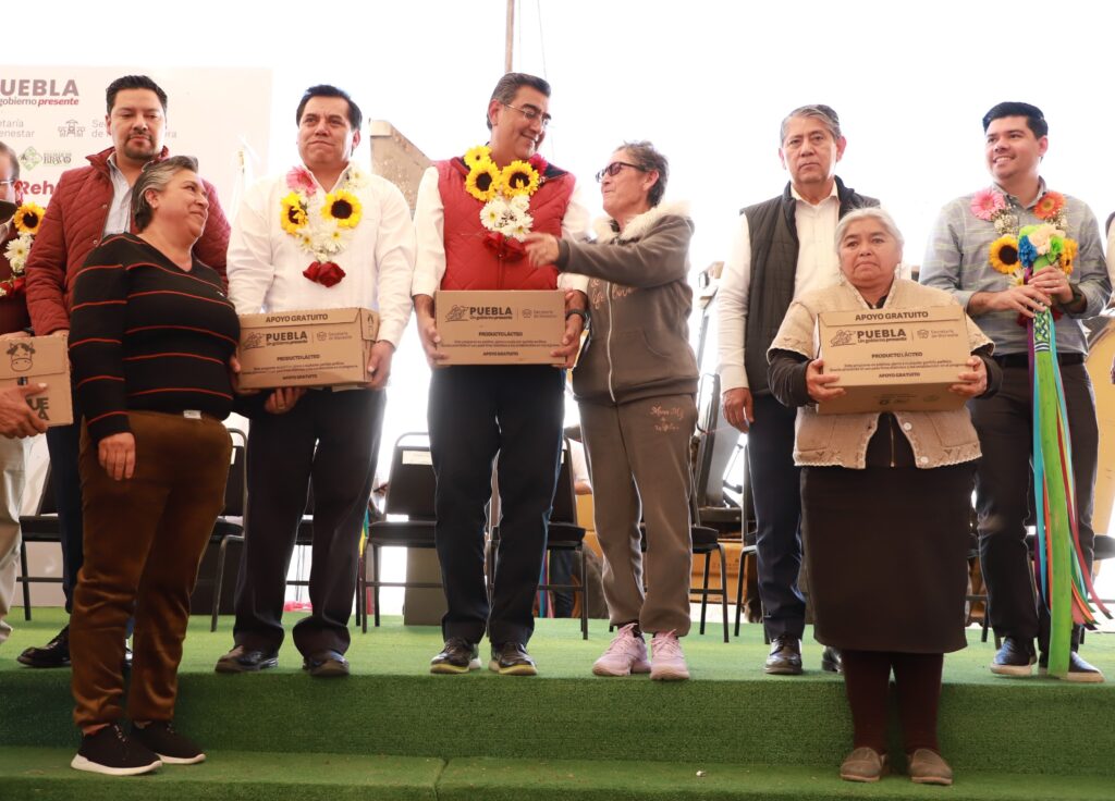 Preside Sergio Salomón inicio de rehabilitación de la carretera Palmar de Bravo-Esperanza