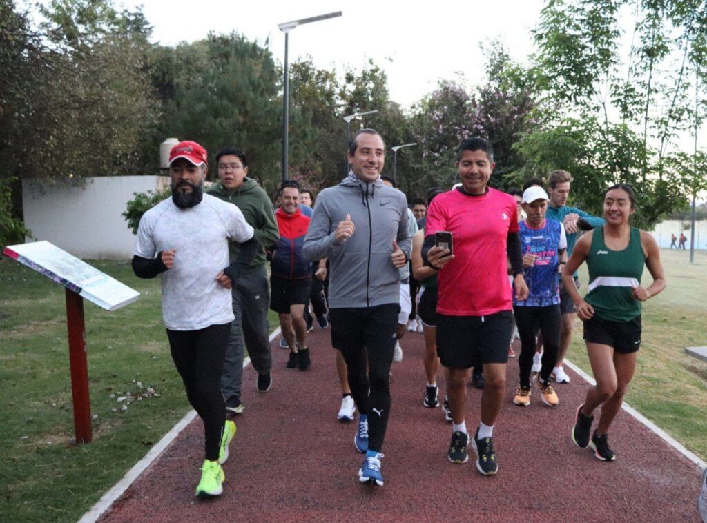 Video desde Puebla: Estamos trabajando para presentar las mejores propuestas, señaló Lalo Rivera