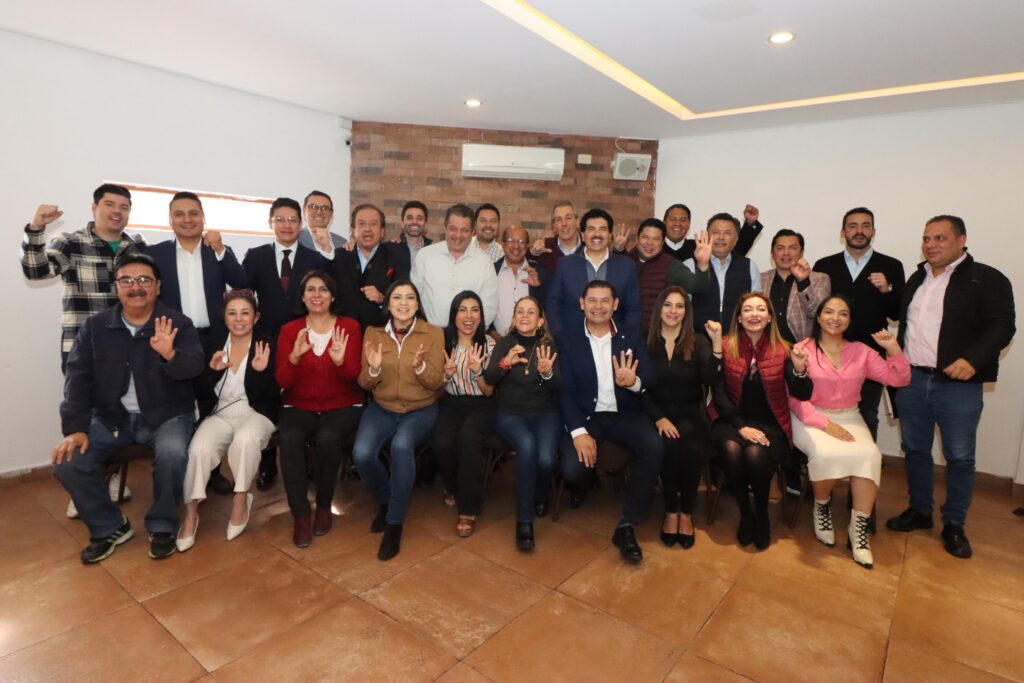 Se reúnen aspirantes de la 4T a la alcaldía de Puebla