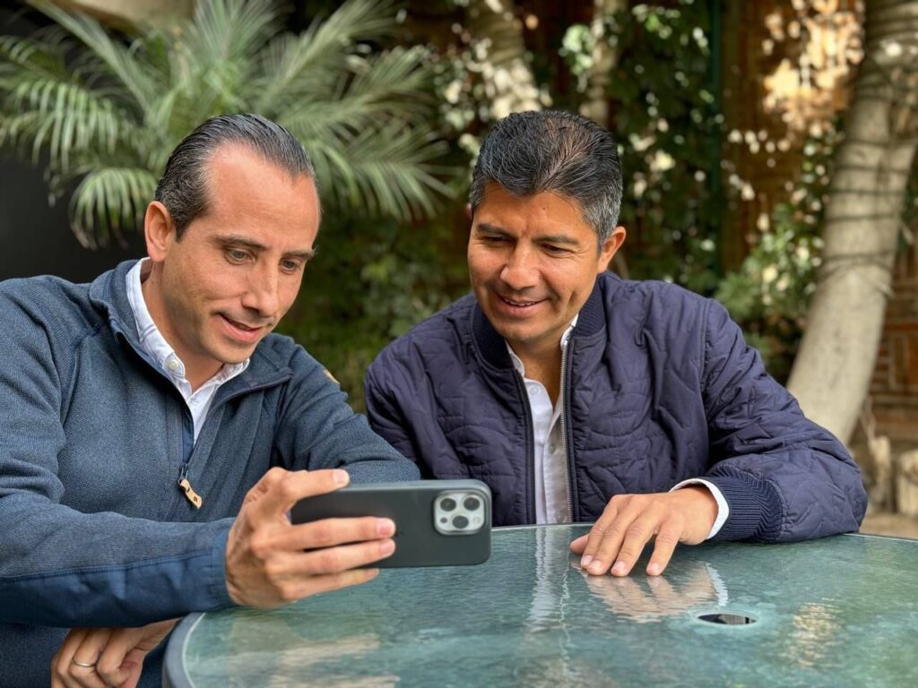 Lalo Rivera y Mario Riestra preparan proyectos en mesa de trabajo