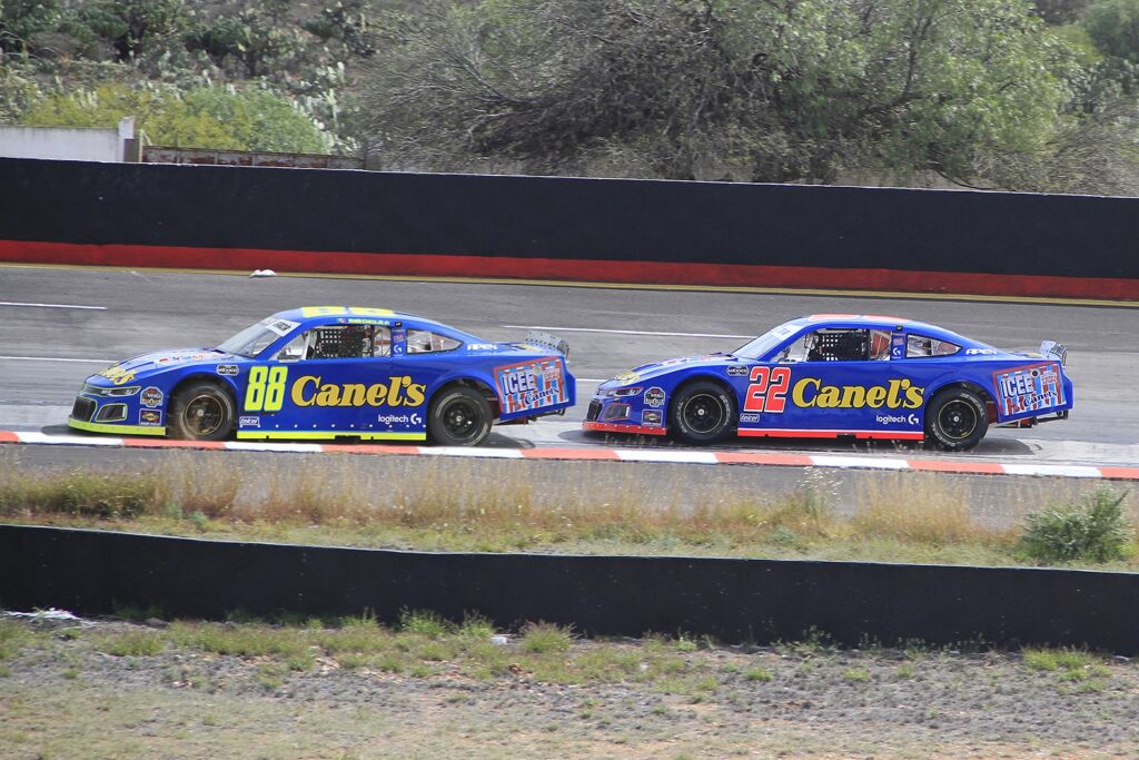 Realiza Canel´S Racing entrenamiento previo a carrera “King Taco La Batalla en el Coliseo” en Los Ángeles