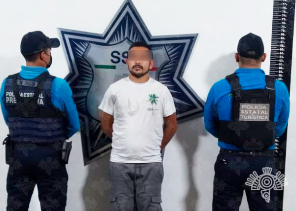 Erick se robó un celular en el centro de Puebla capital