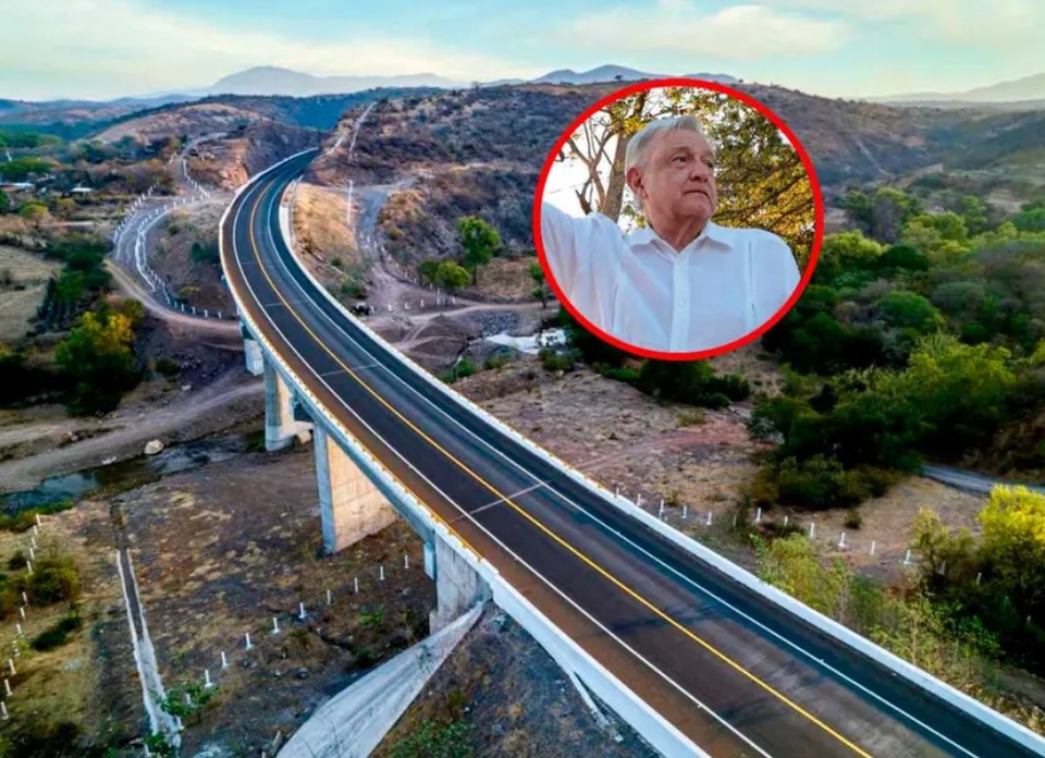 López Obrador inaugura carretera en Oaxaca; beneficiará a 166 mil habitantes
