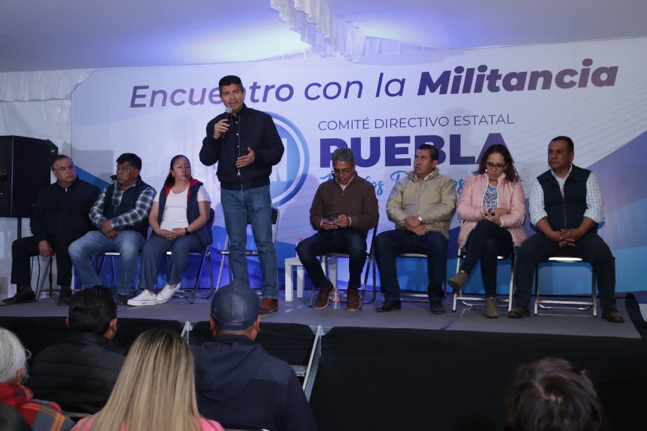Eduardo Rivera toma protesta a estructura del PAN en Chiautzingo