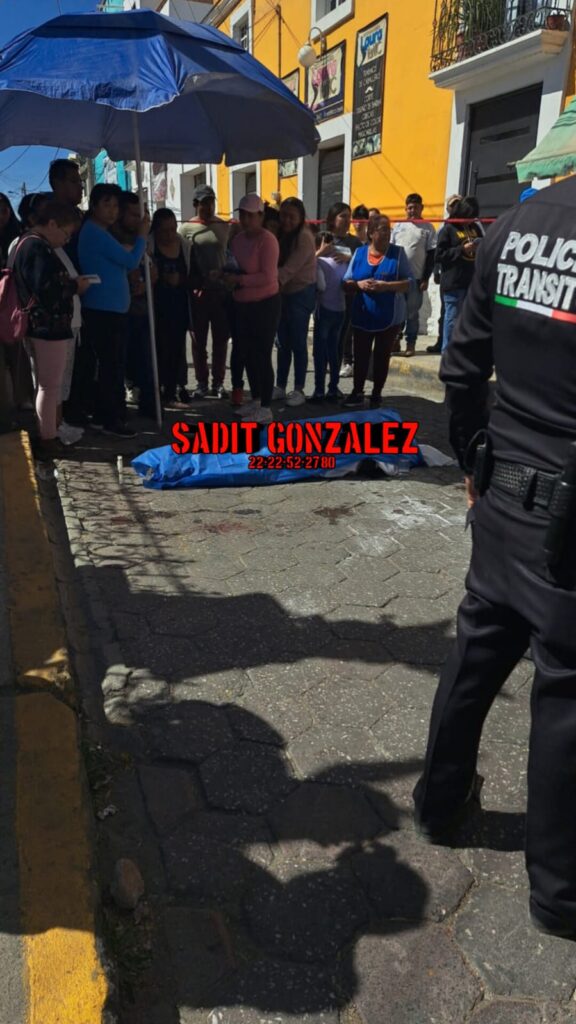 Murió hombre de la 3ra edad atropellado por motociclista en pleno centro de Amozoc