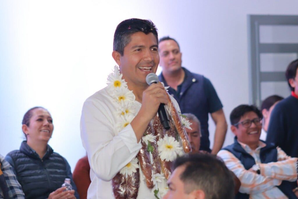 Eduardo Rivera se reunió con militantes del PAN en Chignautla