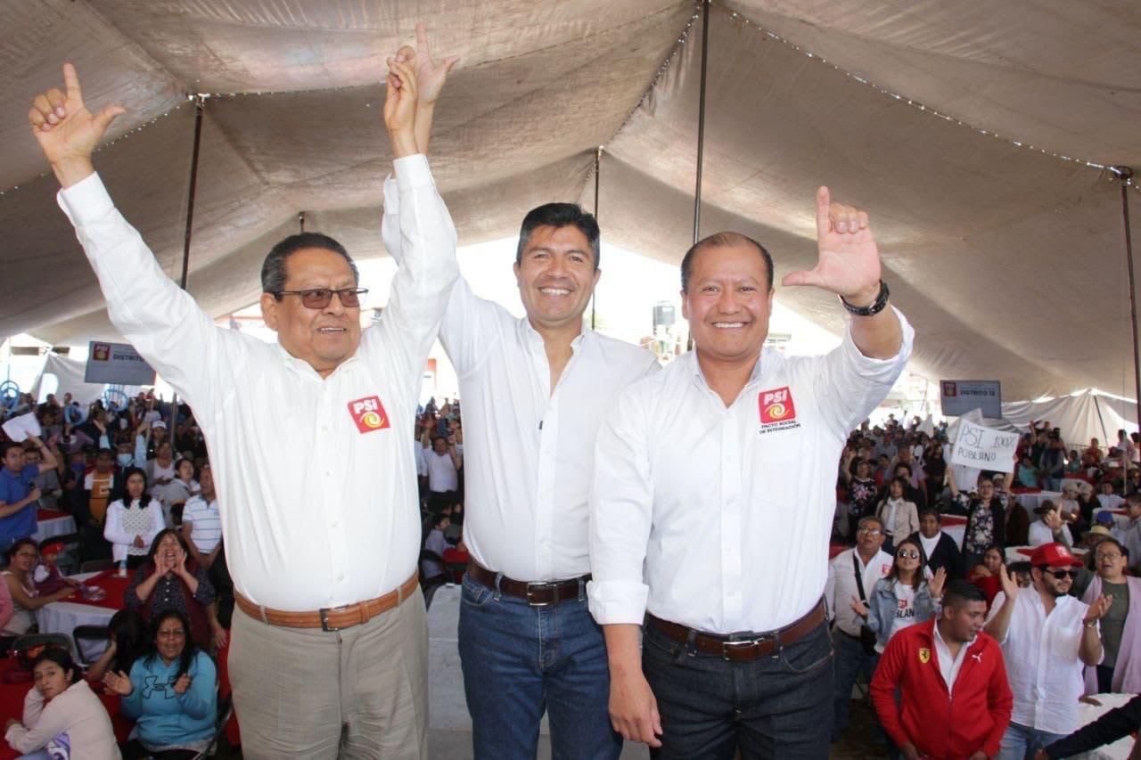 Eduardo Rivera se reúne en Acajete con militantes del PSI