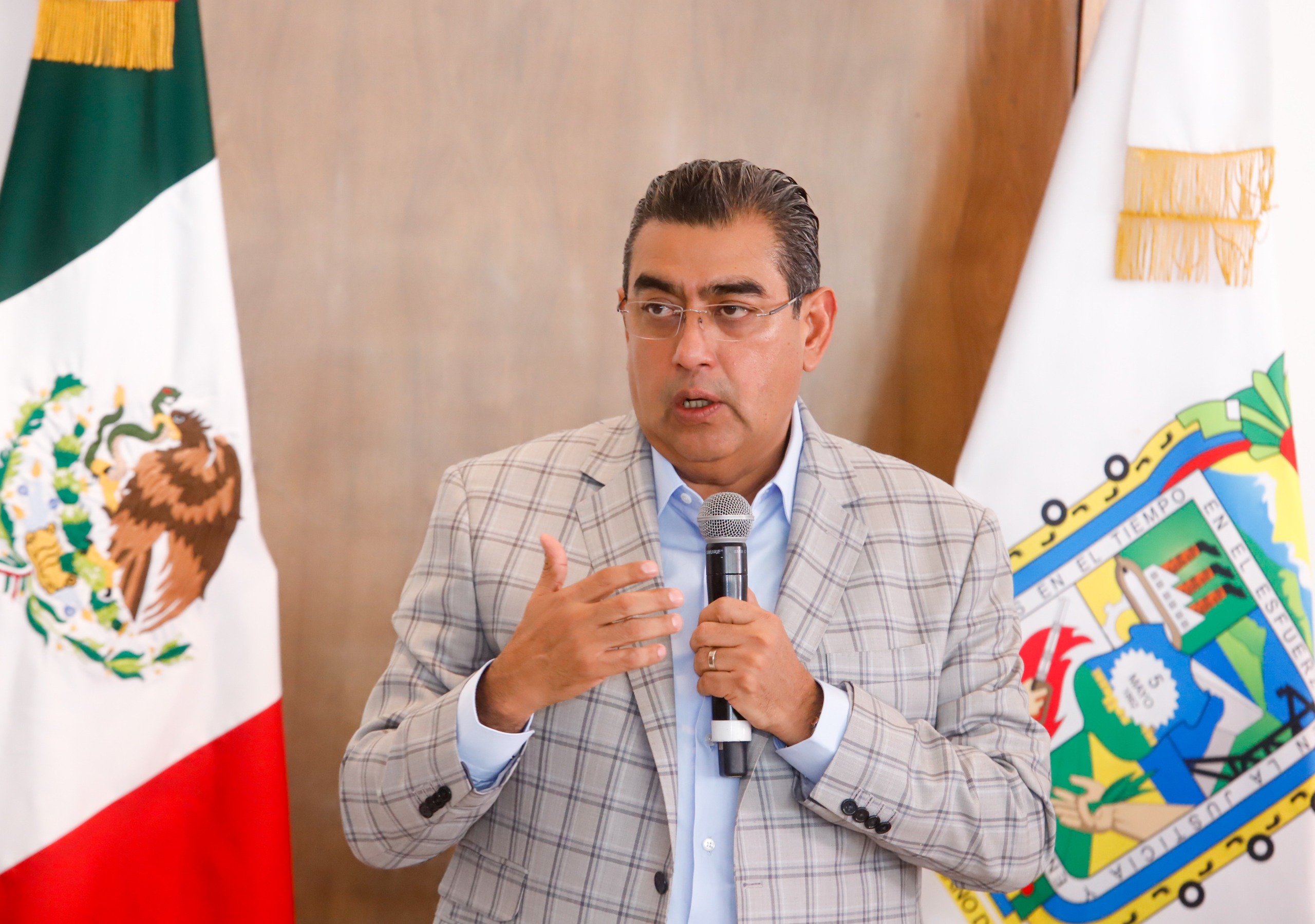 Gobierno de Puebla respeta derechos de sus trabajadores: Sergio Salomón