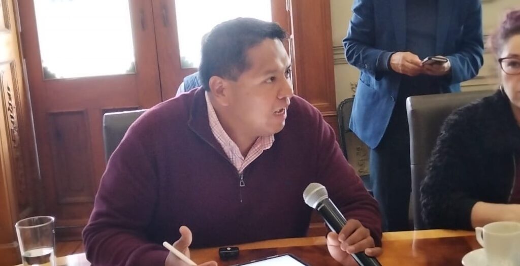 Video desde Puebla: Ayuntamiento dejó 800 mdp sin utilizar el año pasado y en 2024 tiene un subejercicio de otros 500, acusó Leobardo Rodríguez