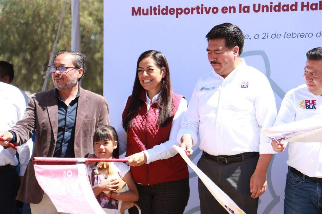 Ariadna Ayala inició construcción de nuevo multideportivo