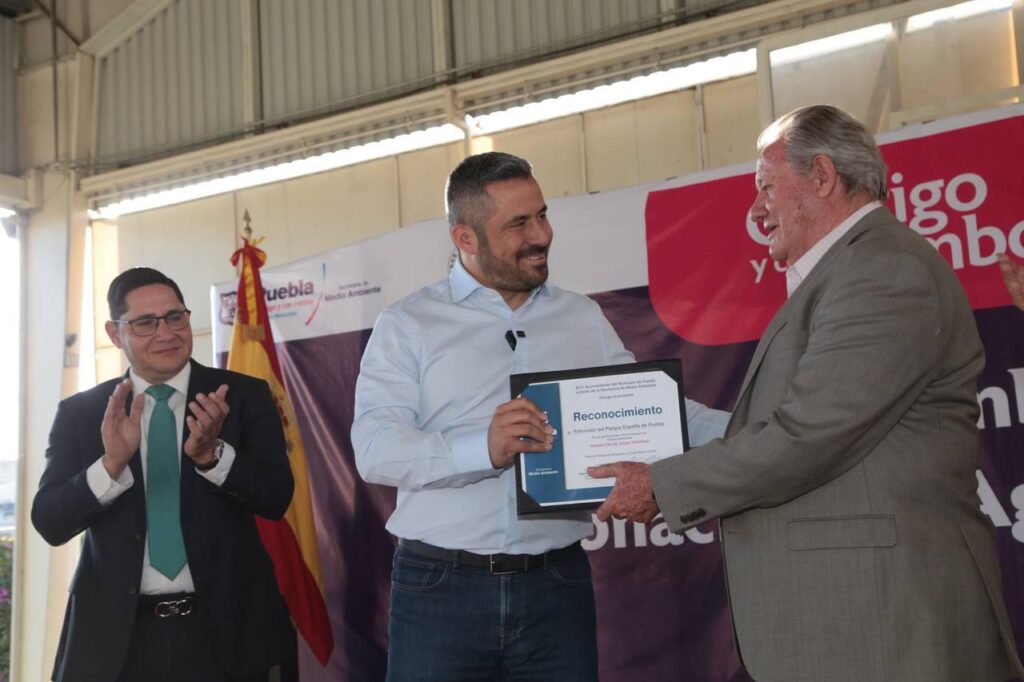 Capacitan a empresas en manejo de aguas residuales