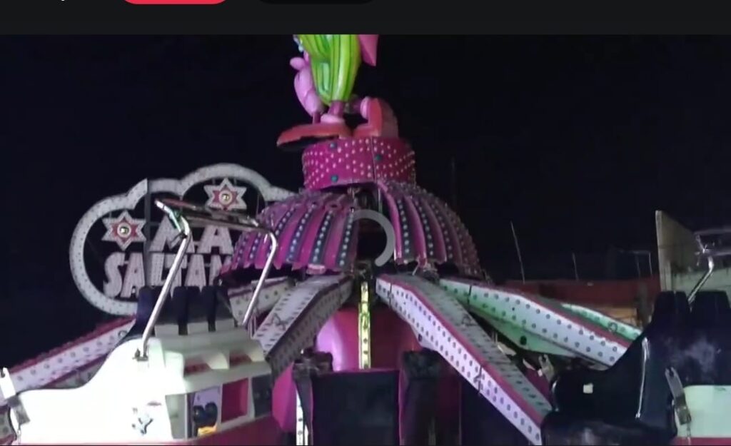 ¡Pudo ser peor!: Falla juego mecánico en la feria de Huauchinango y deja 2 heridos