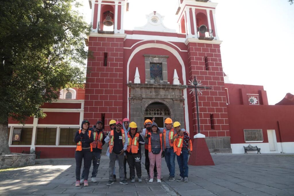 Entregan remodelación de Analco