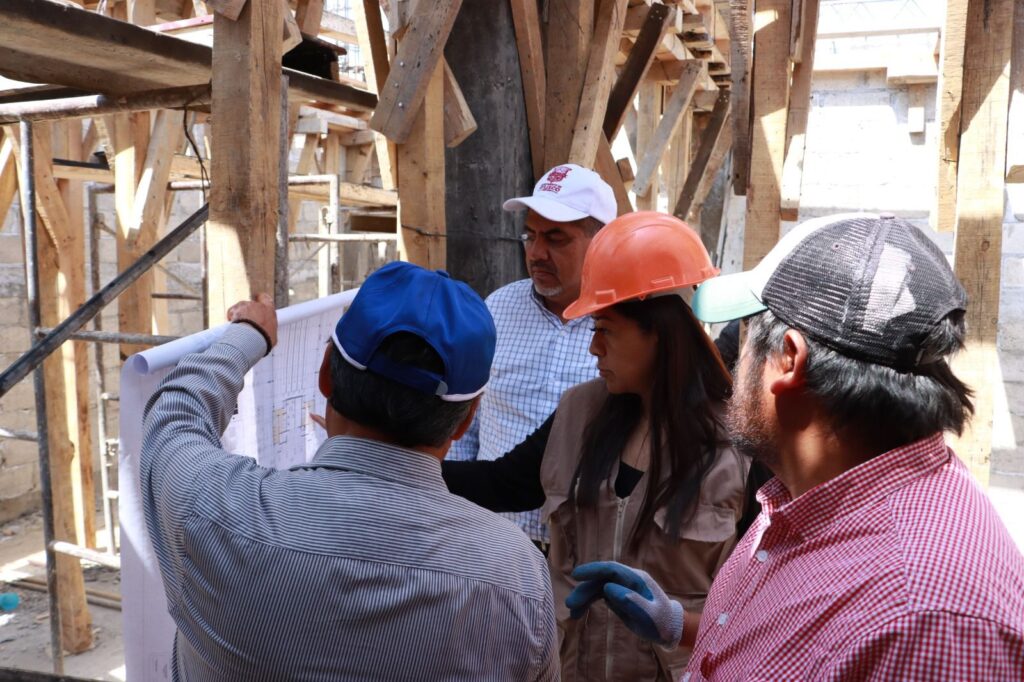 Ariadna Ayala supervisa construcción de dos espacios deportivos de vanguardia en Atlixco