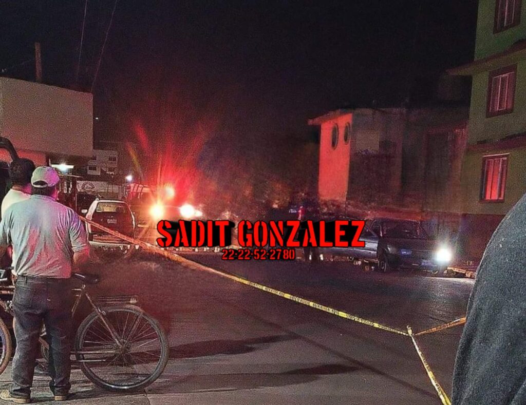 Lo ejecutan de más de 80 balazos de cuerno de chivo en Chignahuapan