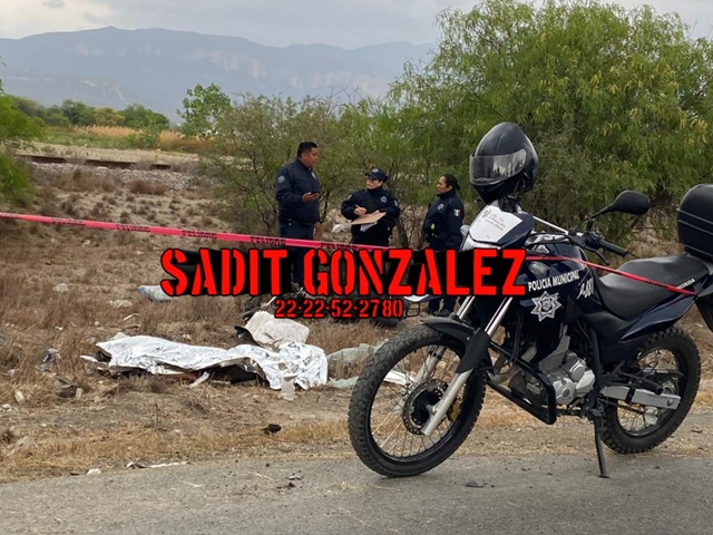 Muere motociclista impactado por una camioneta en Tehuacán