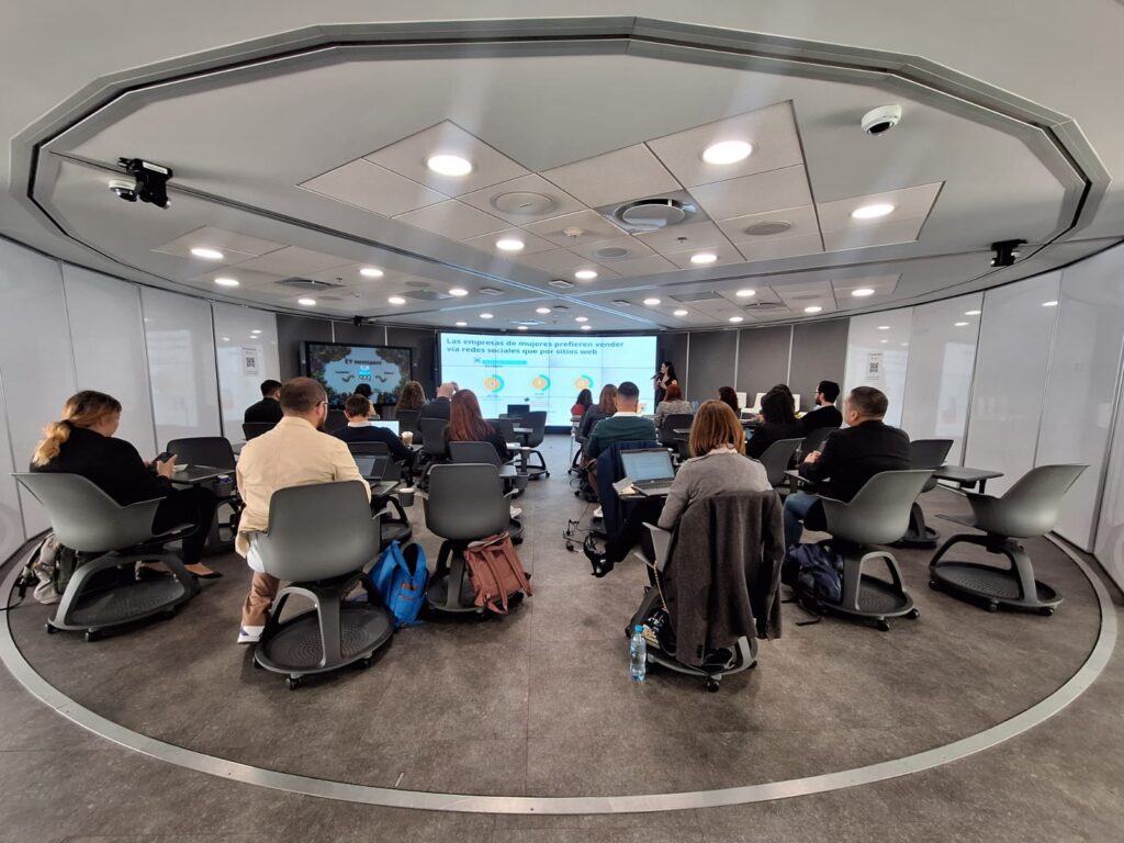 La falta de disponibilidad de tiempo y de encadenamientos productivos son barreras para las mujeres emprendedoras en el sur del país