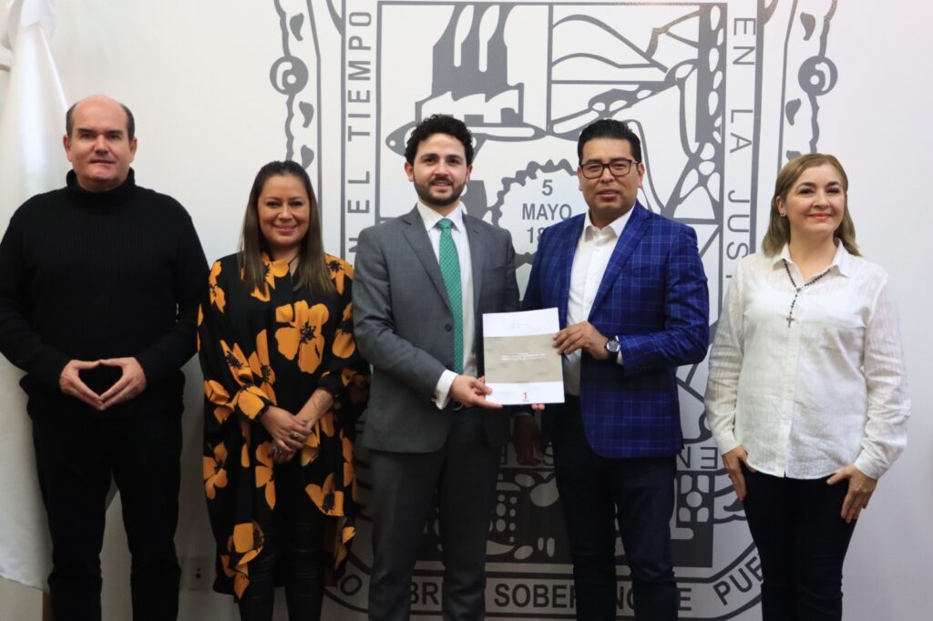 Acude titular de la Secretaría de Economía a comparecer ante Comisión del Congreso