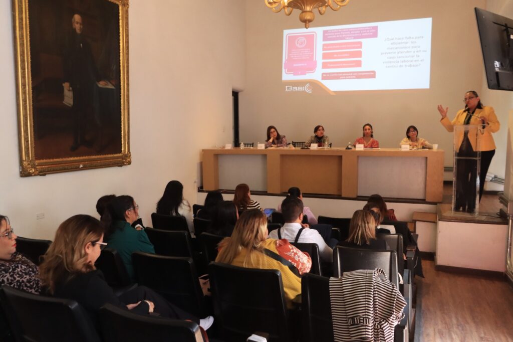 Intercambian en el Congreso de Puebla buenas prácticas en materia de igualdad laboral y no discriminación