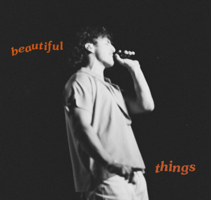 “Beautiful Things” es el éxito mundial de Benson Boone