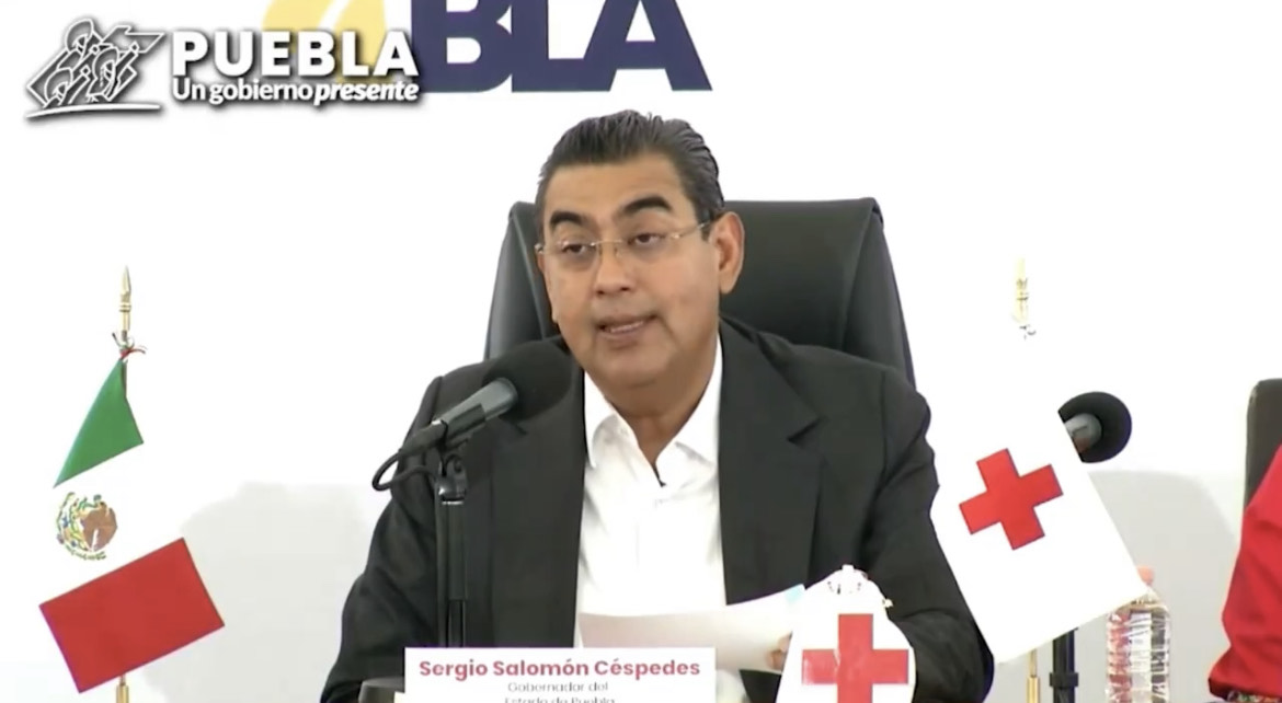 Sergio Salomón entregó donativo de más de 1 millón de pesos a la Cruz Roja