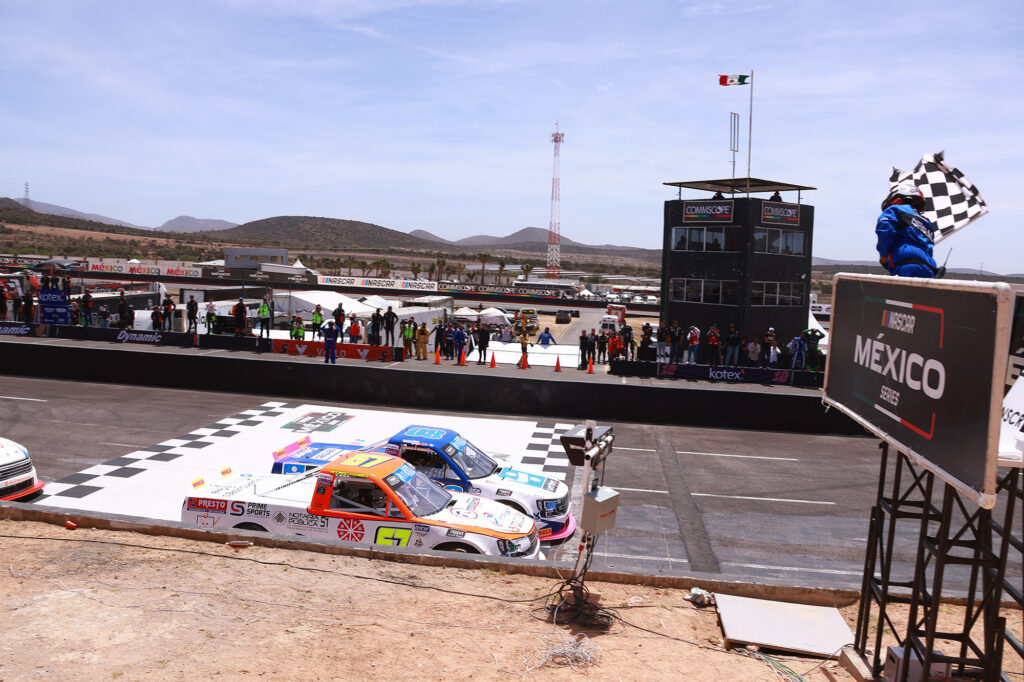 En final de fotografía, Gerardo Rodríguez se apuntó el triunfo de Trucks México Series en S.L.P.
