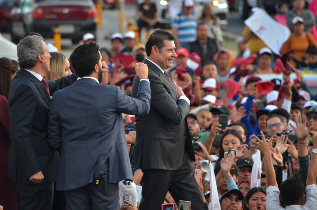 Video desde Puebla: Armenta y Pepe Chedraui se registraron en el IEEP