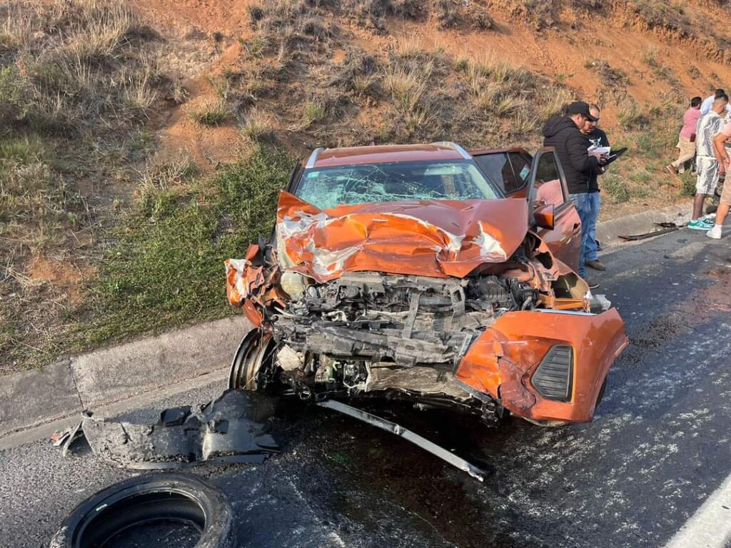 Reportan varios heridos por accidente en la México Tuxpan