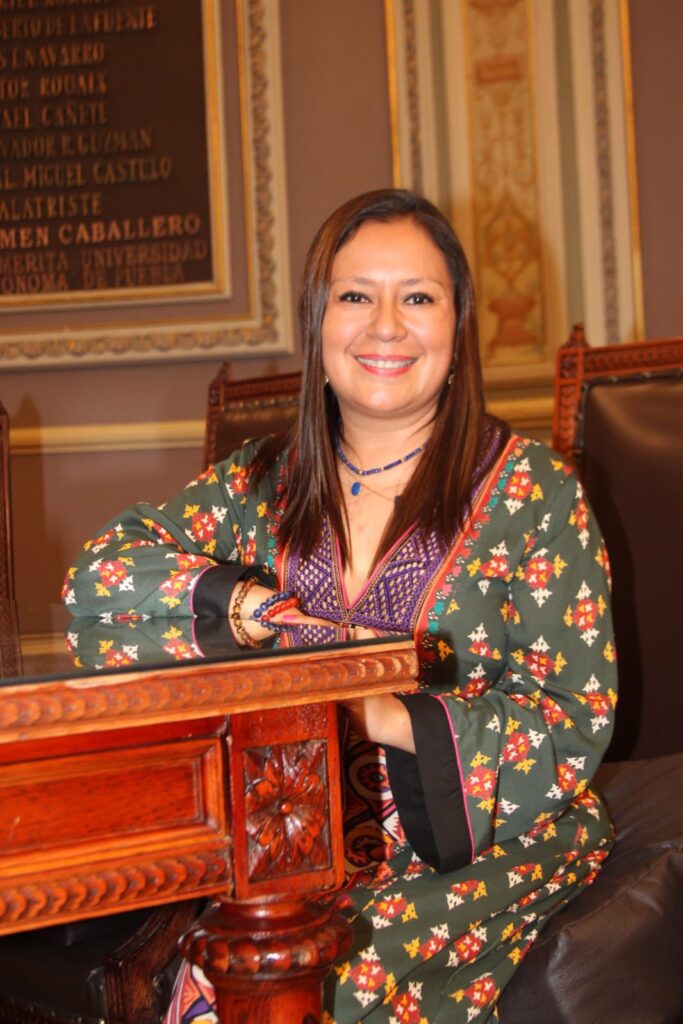 Video desde Puebla: Hacer pruebas psicológicas a Saturnino López, pidió Ruth Zárate