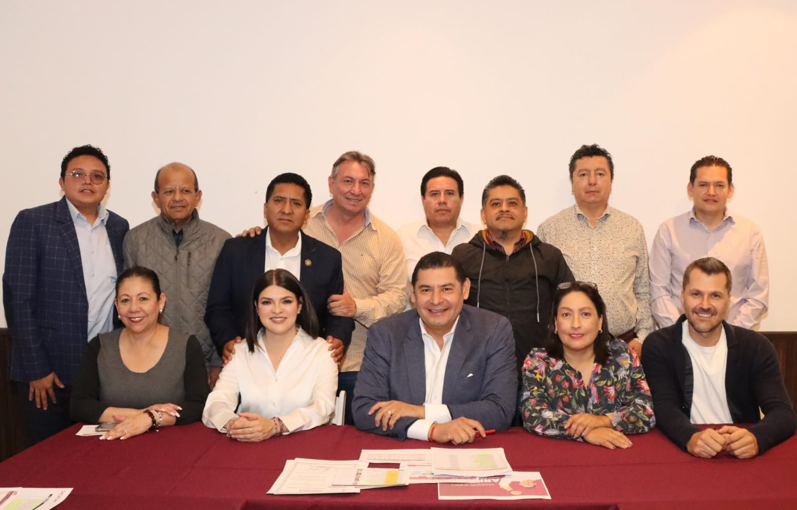 Alejandro Armenta asegura que en su proyecto caben todos y encabeza reunión de conciliación en Zacatlán