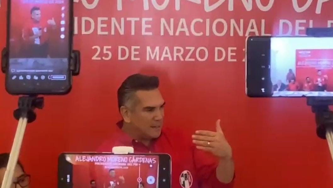 Video desde Puebla: Alito Moreno admitió que 19 precandidatos de su partido se bajaron de la elección