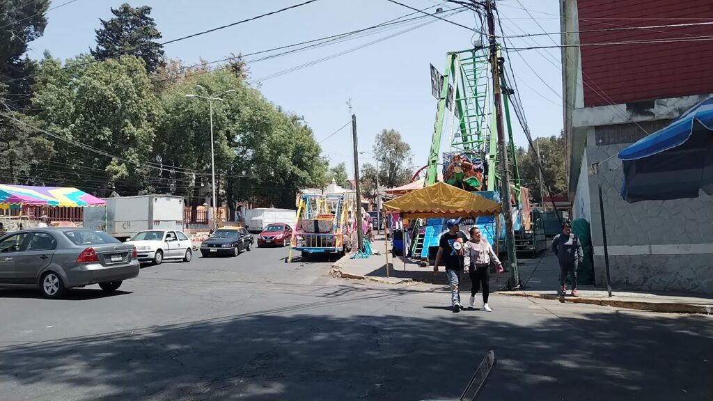 Ambulantes se instalan en El Calvario