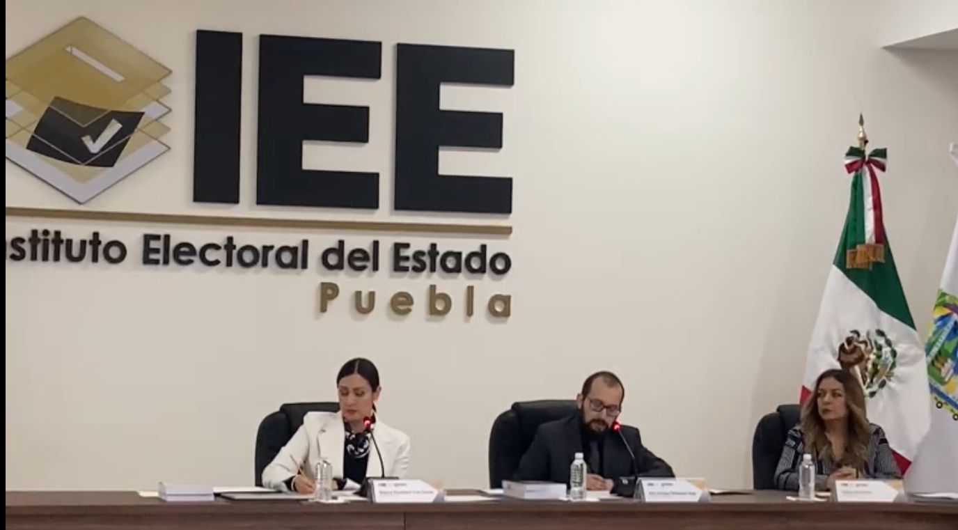IEE aprueba candidaturas a la gubernatura de Puebla