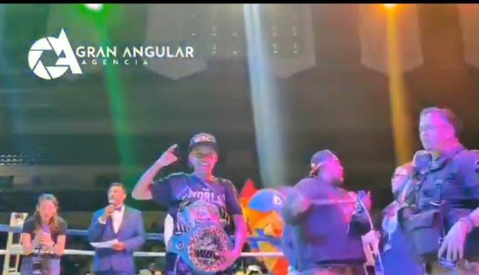 Video desde Puebla: Gaby, “Bonita Sánchez”, retuvo su título mundial de boxeo