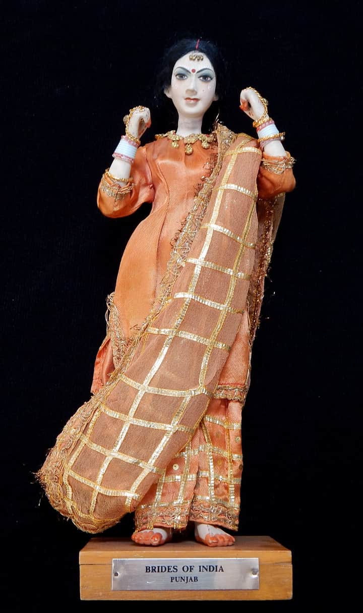 Muñecas de la India en el Museo Nacional de la Máscara