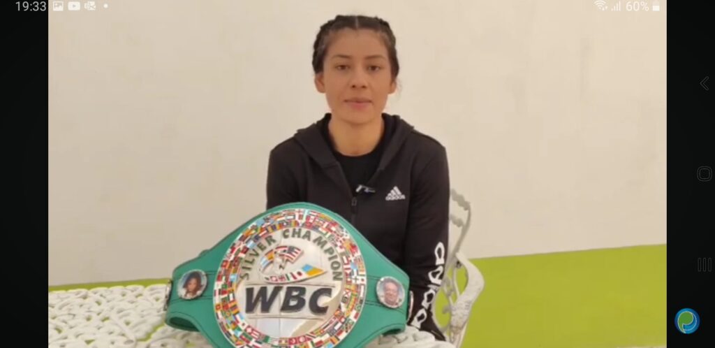 Video desde Puebla: Campeona del CMB relata que aprendió a boxear para defenderse del bullyng y agresores sexuales