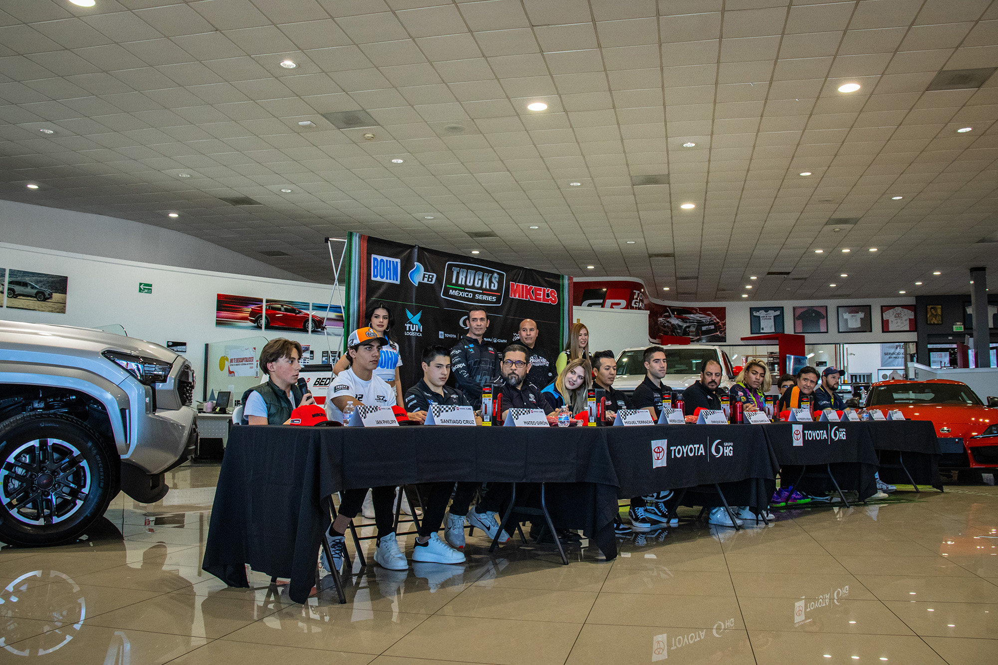 Trucks México Series llegó a Chihuahua, presentando ante los medios su carrera en el Aquiles Speedway Park