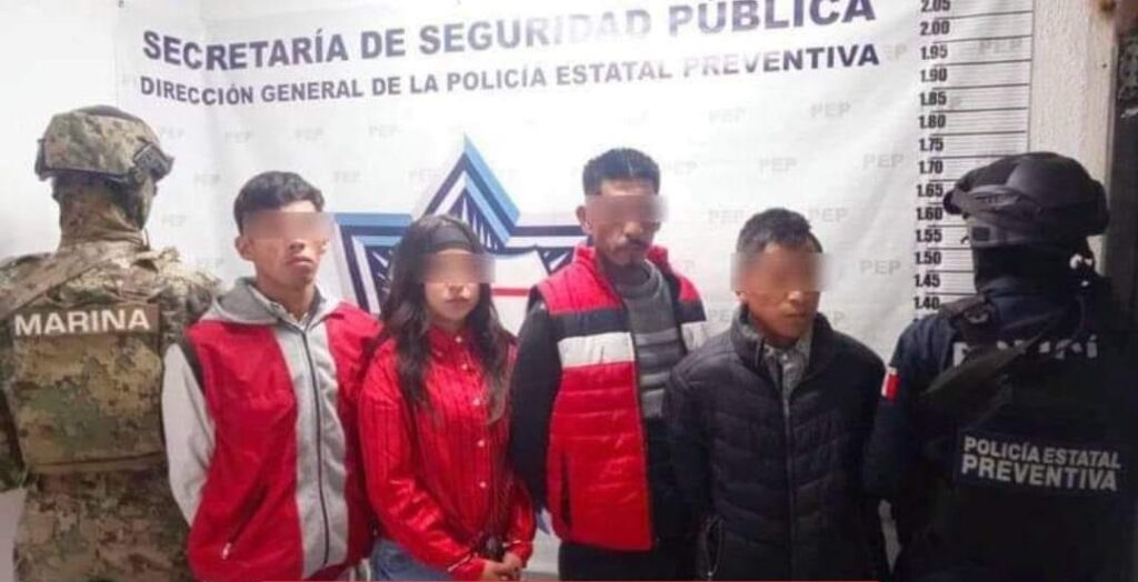 Detienen a cuatro en Ahuazotepec; los relacionan con robo de vehículos
