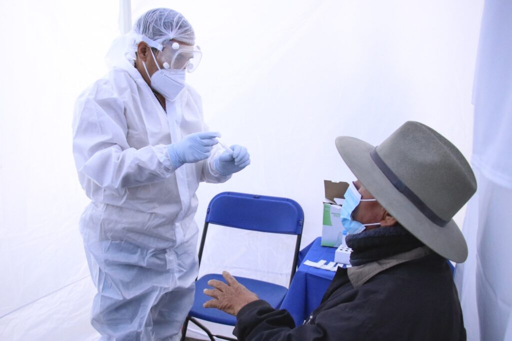 En 24 horas murieron en Puebla dos adultos mayores por covid-19