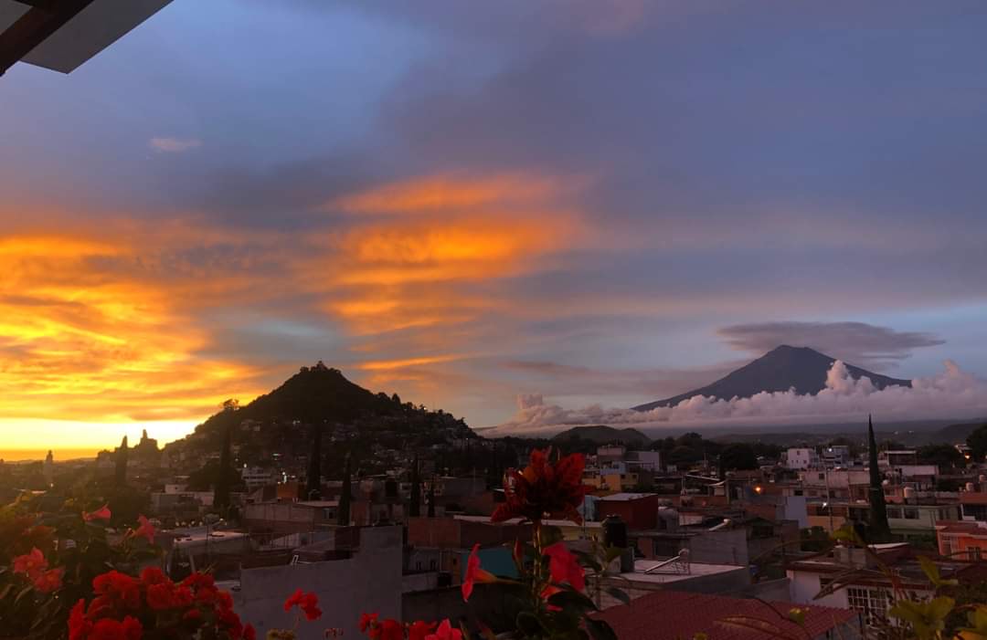 Muy activo el volcán Popocatépetl; emitió 379 exhalaciones 
